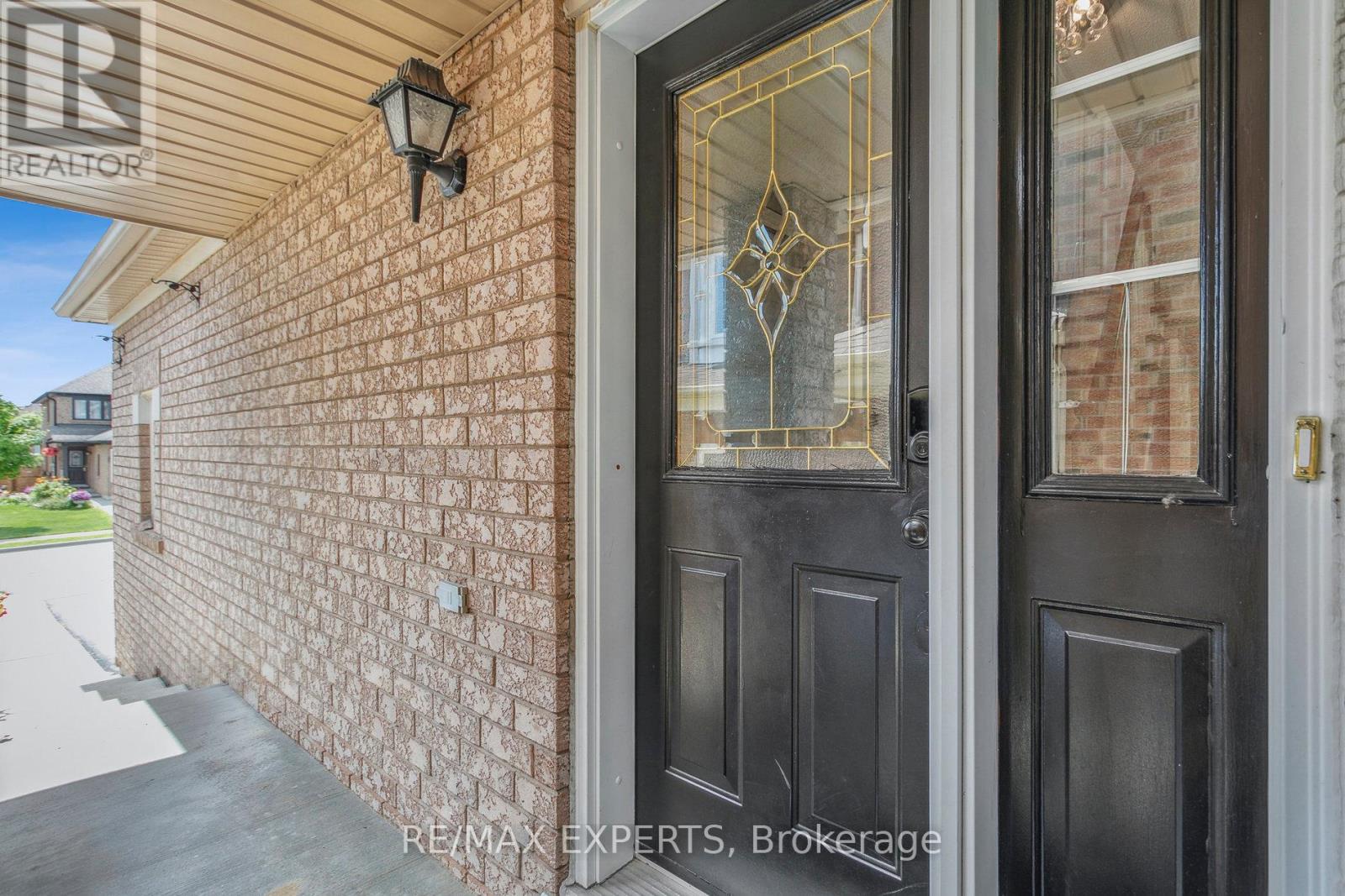 29 Narrow Valley Crescent, Brampton, Ontario  L6R 1P4 - Photo 8 - W12128191