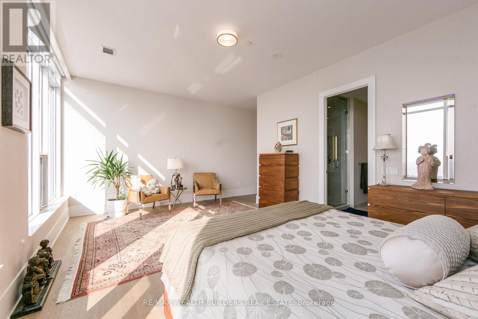 6810 - 10 York Street, Toronto, Ontario  M5J 2Z2 - Photo 30 - C12128207