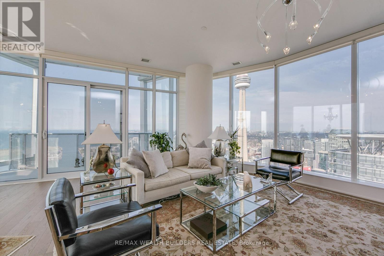 6810 - 10 York Street, Toronto, Ontario  M5J 2Z2 - Photo 6 - C12128207