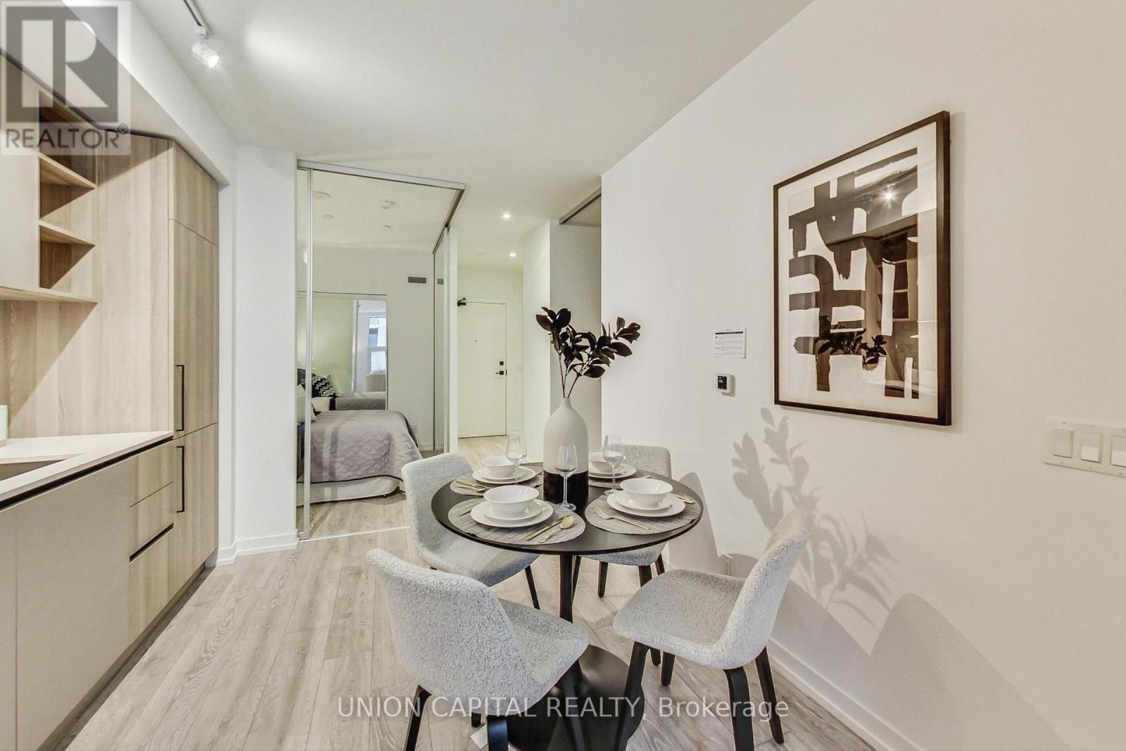 611 - 55 Mercer Street, Toronto, Ontario  M5V 0W4 - Photo 10 - C12128225