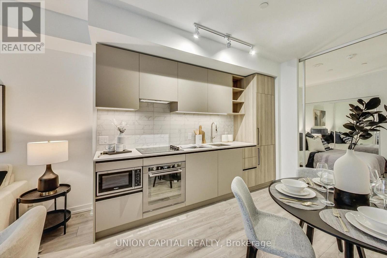 611 - 55 Mercer Street, Toronto, Ontario  M5V 0W4 - Photo 11 - C12128225