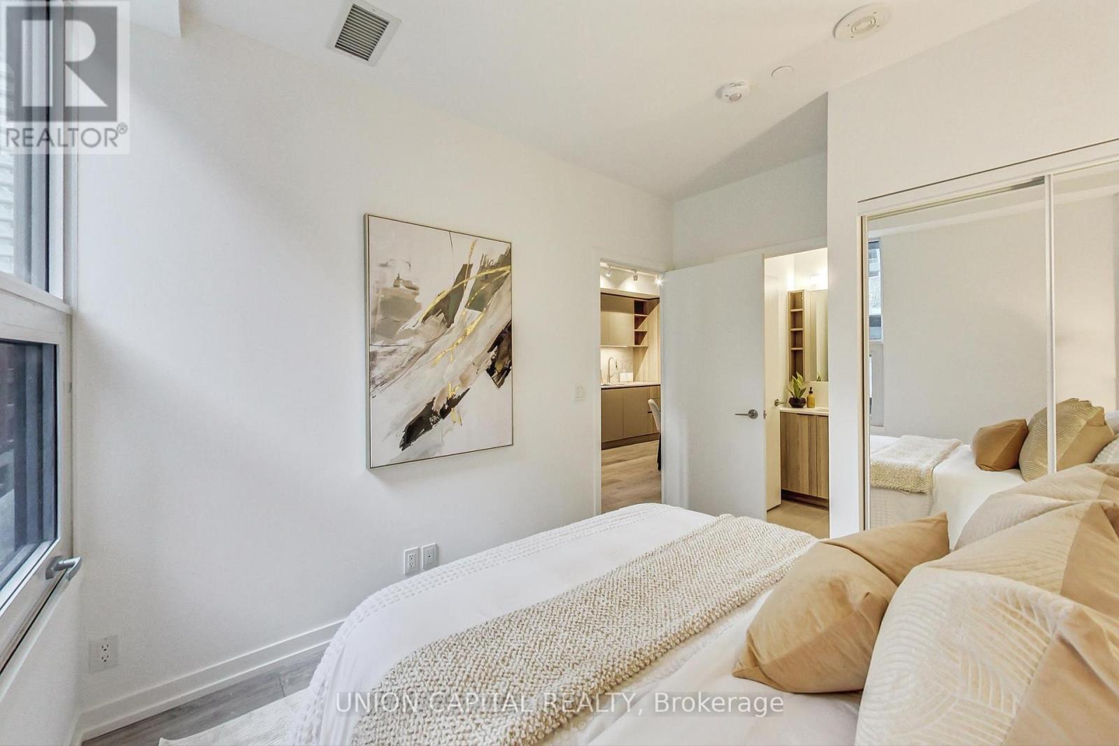 611 - 55 Mercer Street, Toronto, Ontario  M5V 0W4 - Photo 18 - C12128225