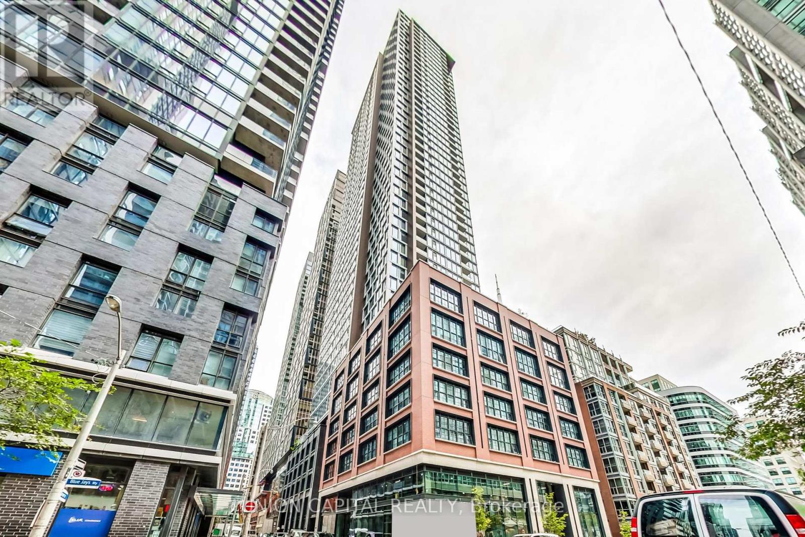 611 - 55 Mercer Street, Toronto, Ontario  M5V 0W4 - Photo 2 - C12128225