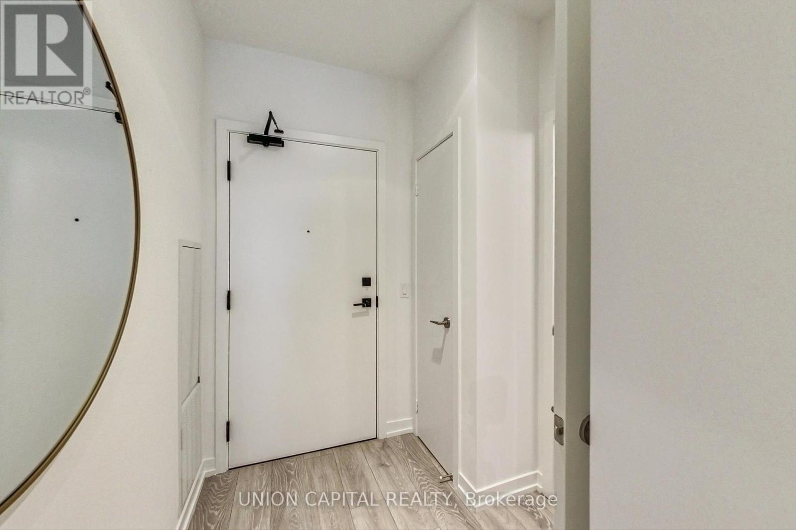 611 - 55 Mercer Street, Toronto, Ontario  M5V 0W4 - Photo 3 - C12128225
