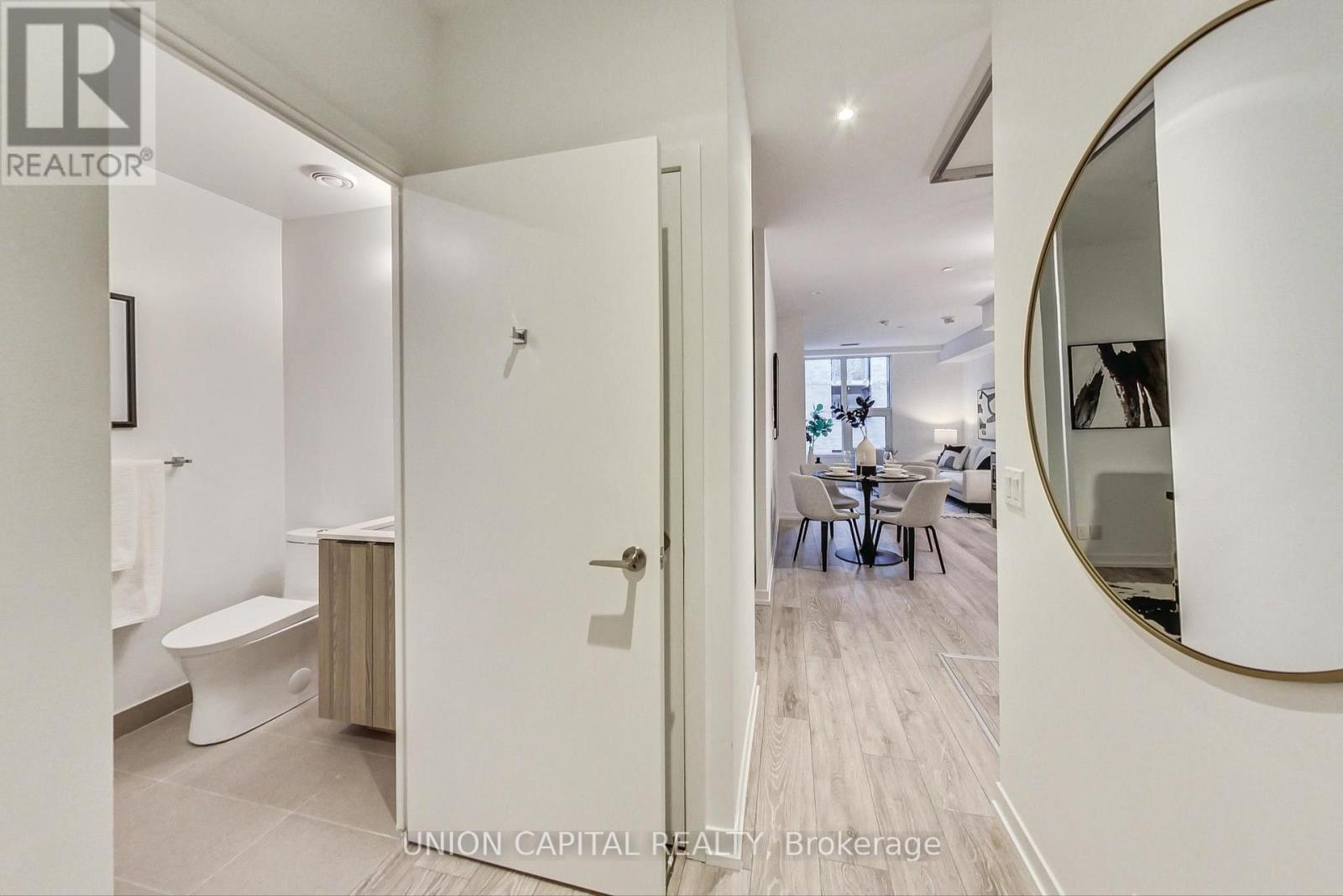 611 - 55 Mercer Street, Toronto, Ontario  M5V 0W4 - Photo 4 - C12128225