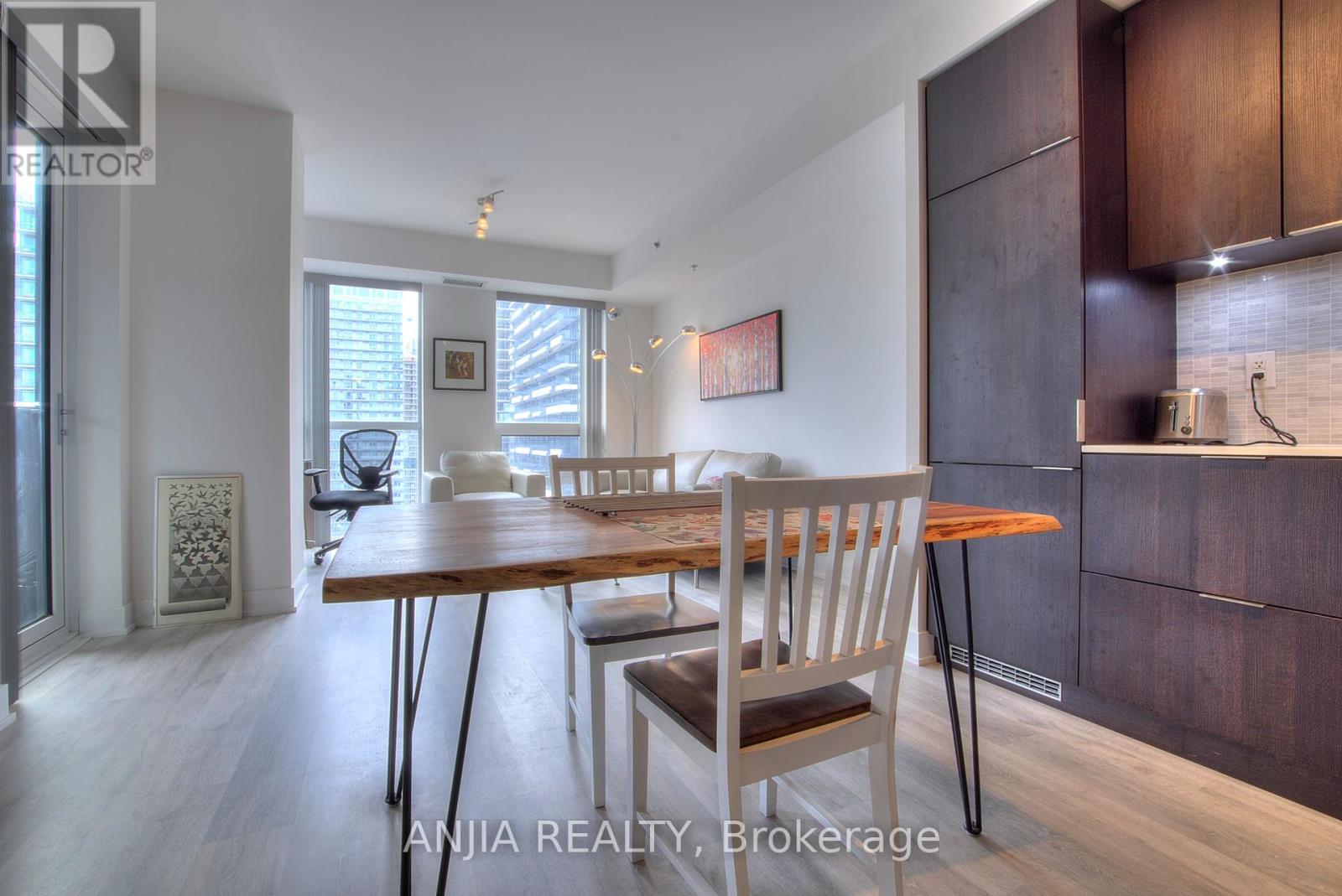 3106 - 318 Richmond Street, Toronto, Ontario  M5V 1X2 - Photo 15 - C12128273
