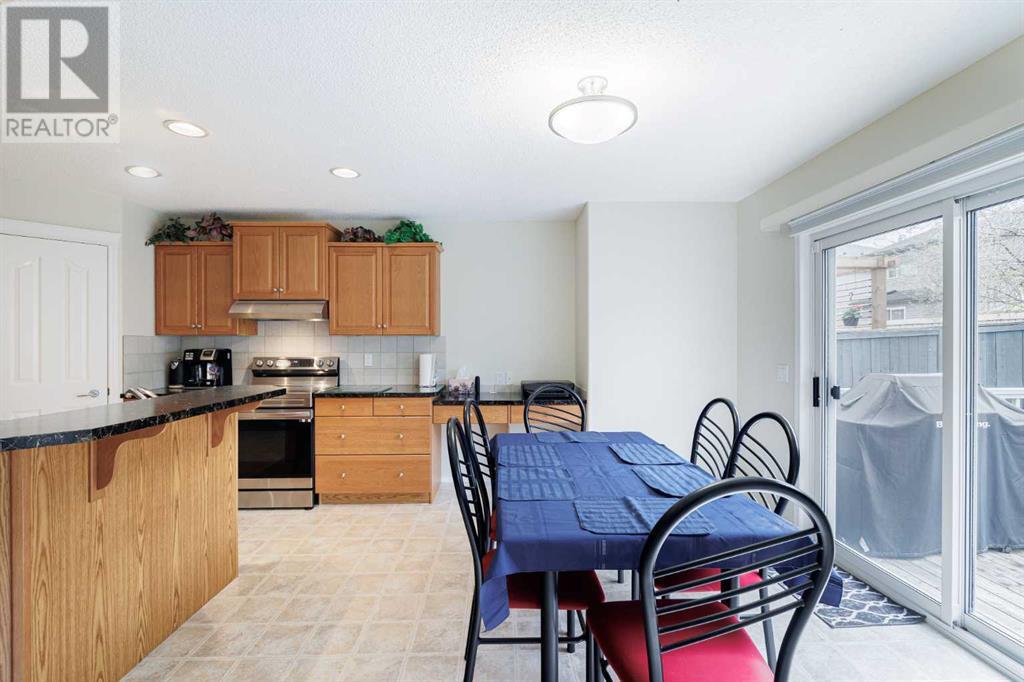 198 Everwillow Close Sw, Calgary, Alberta  T2Y 4G6 - Photo 8 - A2214091