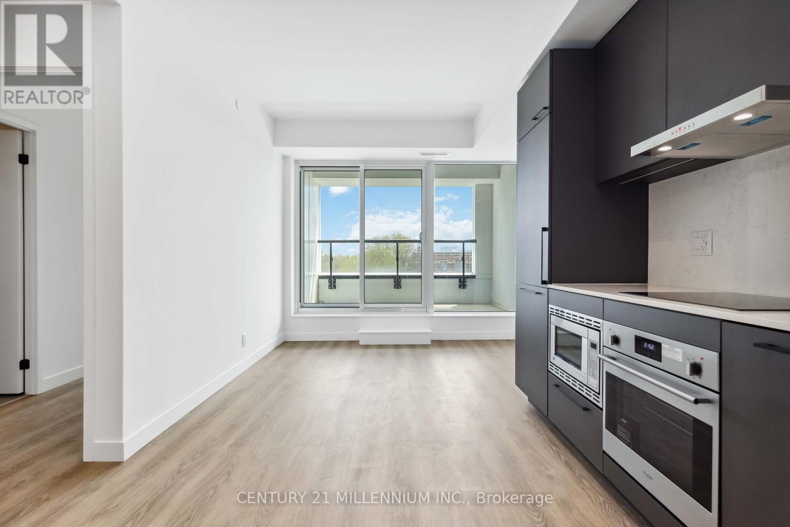308 - 1050 Eastern Avenue, Toronto, Ontario  M4L 0B7 - Photo 2 - E12128349
