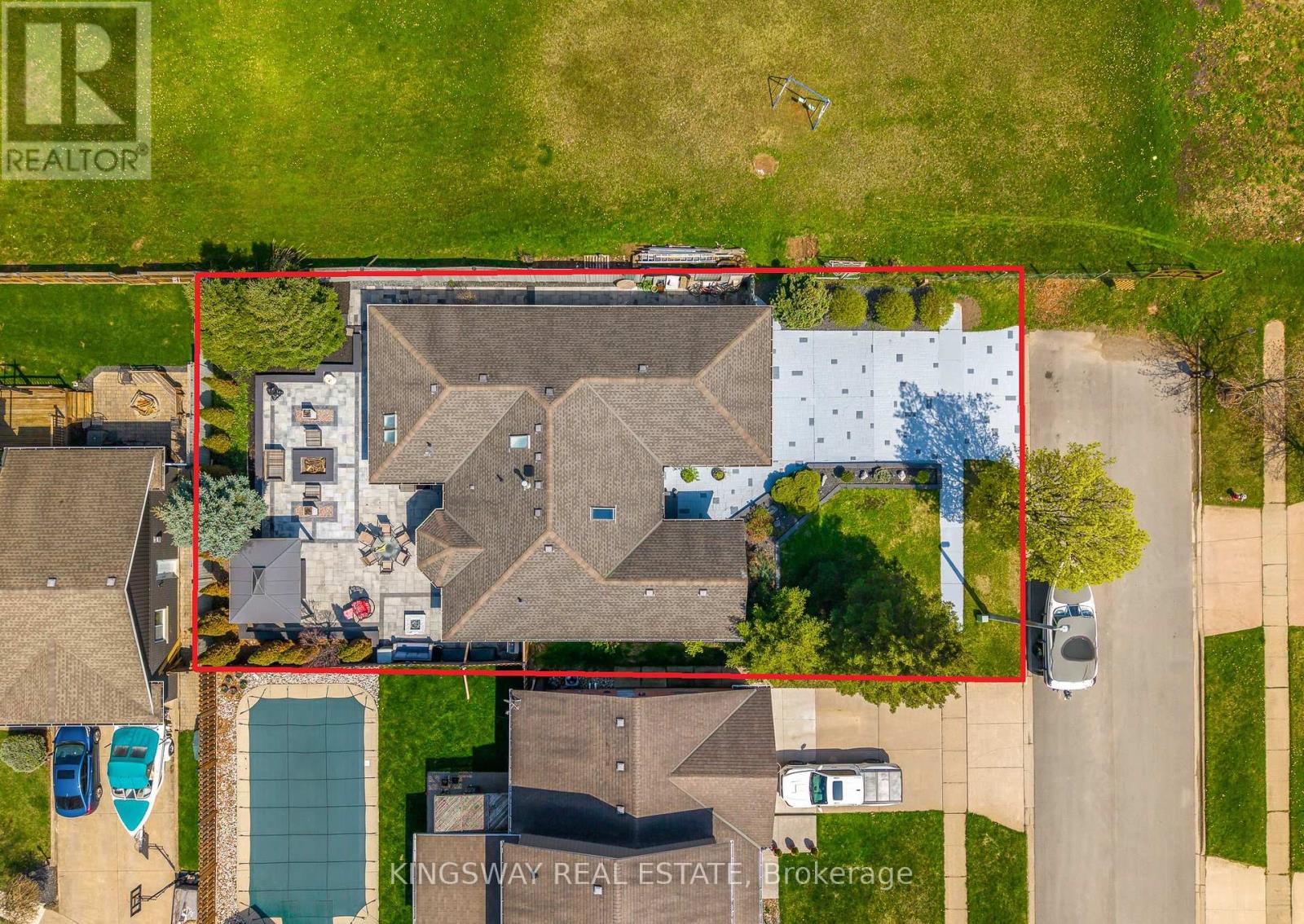 Property at 202 MICHAEL DRIVE image 4