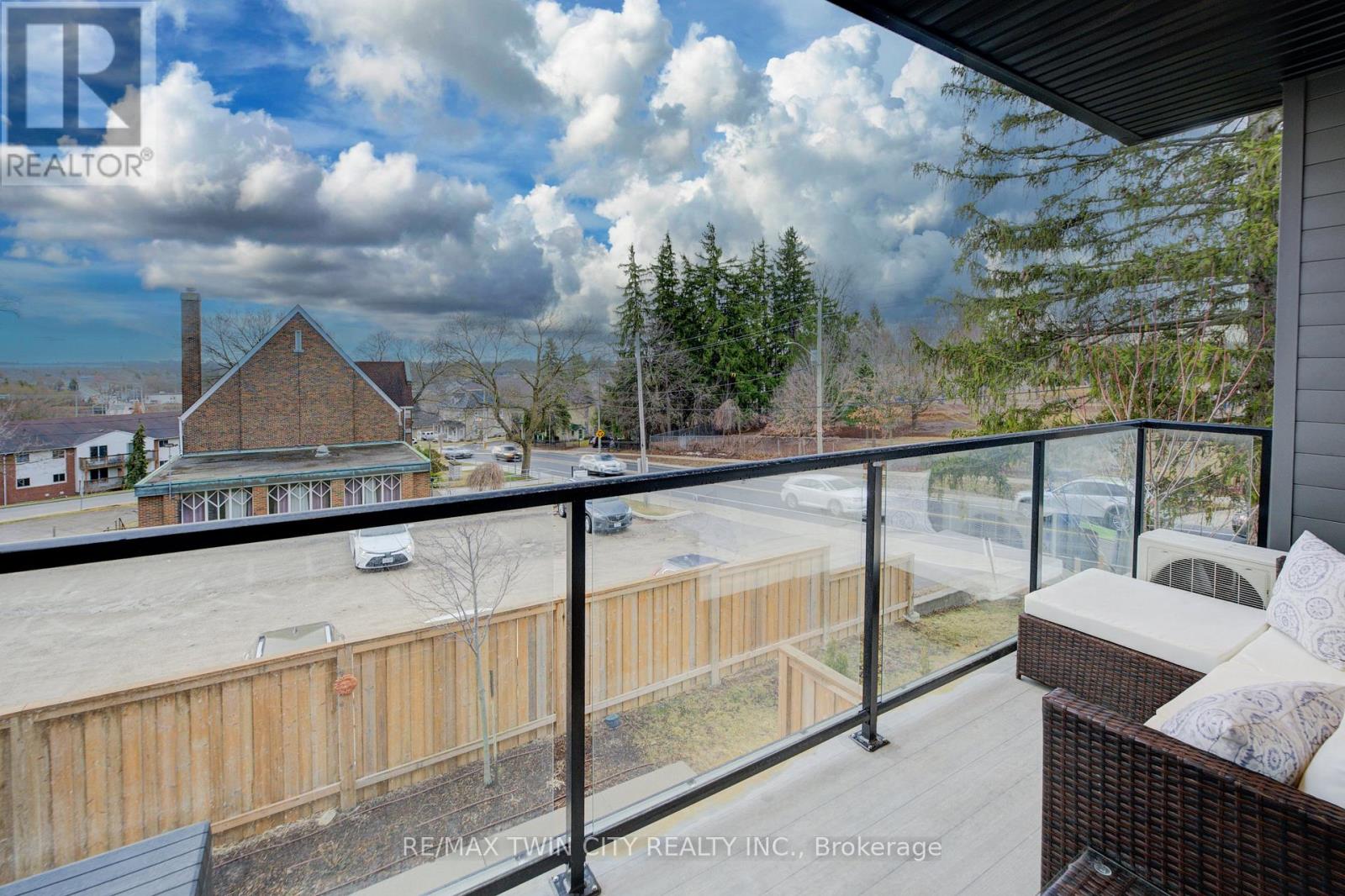 29 - 54 Bridge Street W, Kitchener, Ontario  N2K 1K7 - Photo 25 - X12128189