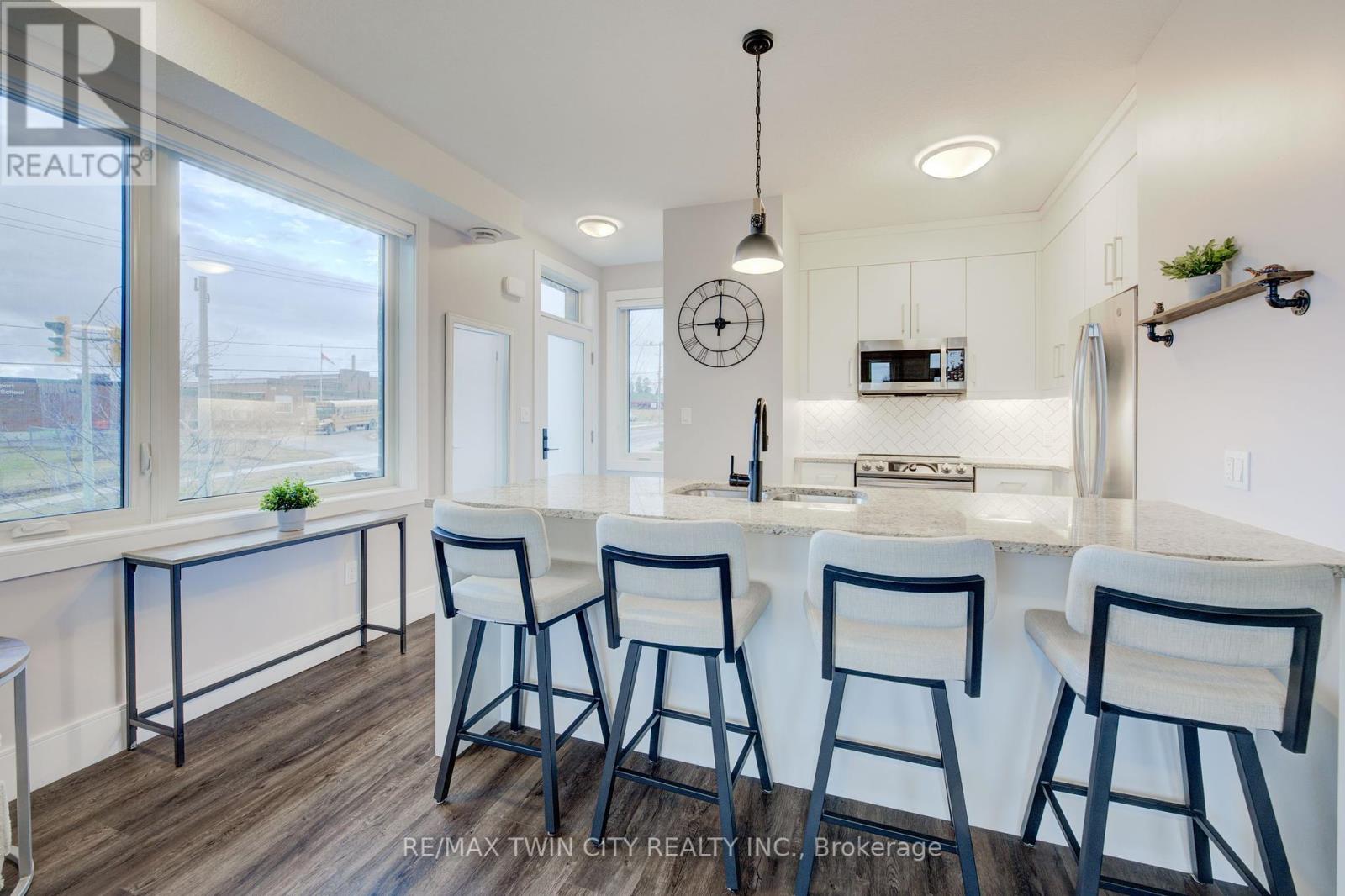 Property at 29 - 54 BRIDGE STREET W image 5