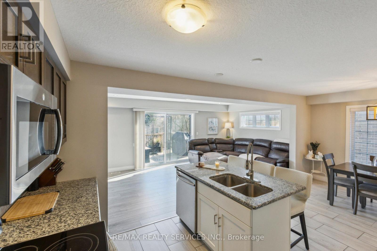 10 - 625 Blackbridge Road, Cambridge, Ontario  N0B 1M0 - Photo 11 - X12128195