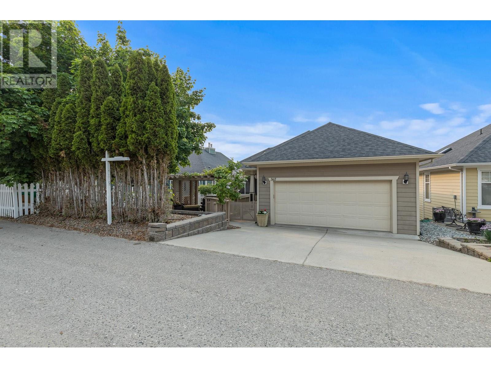 367 Mccarren Avenue, Kelowna, British Columbia  V1W 4W3 - Photo 34 - 10344697