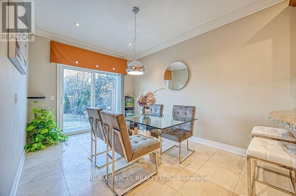 166 Townsgate Drive, Vaughan (Crestwood-Springfarm-Yorkhill), Ontario  L4J 8J5 - Photo 20 - N12128211