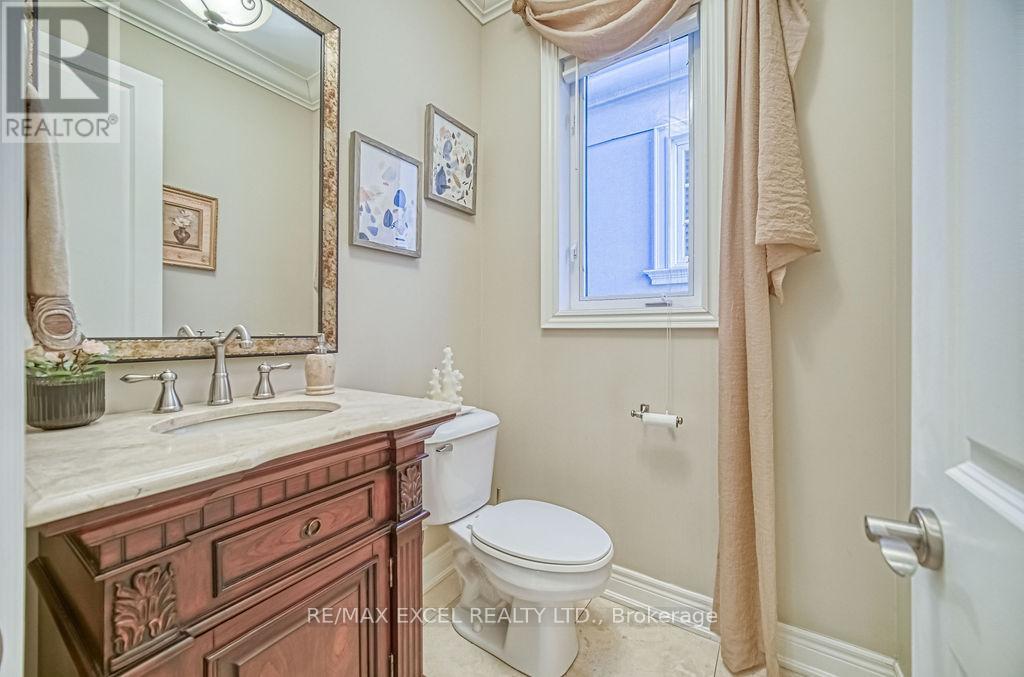 166 Townsgate Drive, Vaughan, Ontario  L4J 8J5 - Photo 22 - N12128211