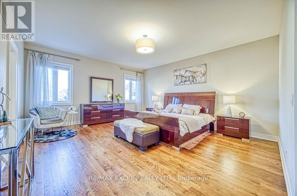 166 Townsgate Drive, Vaughan, Ontario  L4J 8J5 - Photo 23 - N12128211