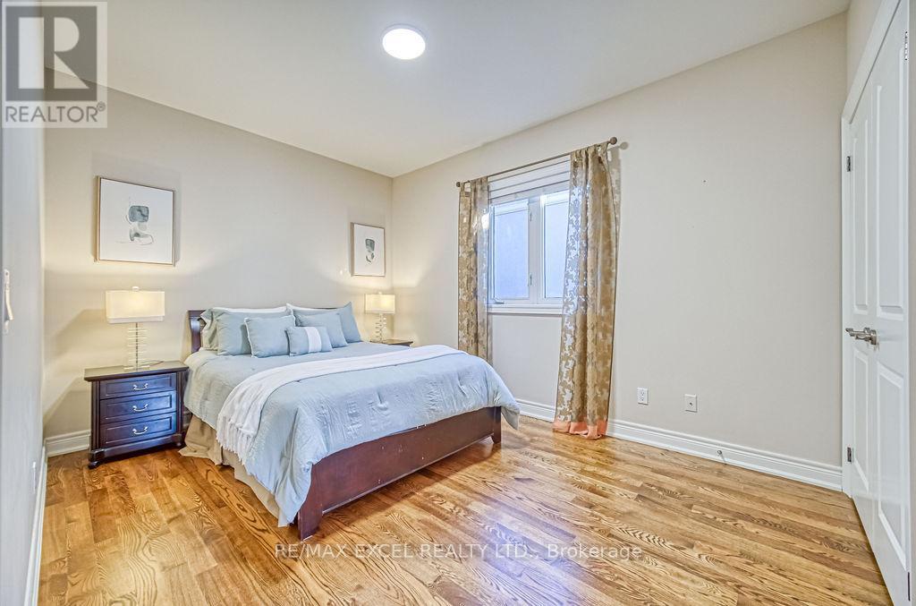 166 Townsgate Drive, Vaughan (Crestwood-Springfarm-Yorkhill), Ontario  L4J 8J5 - Photo 30 - N12128211