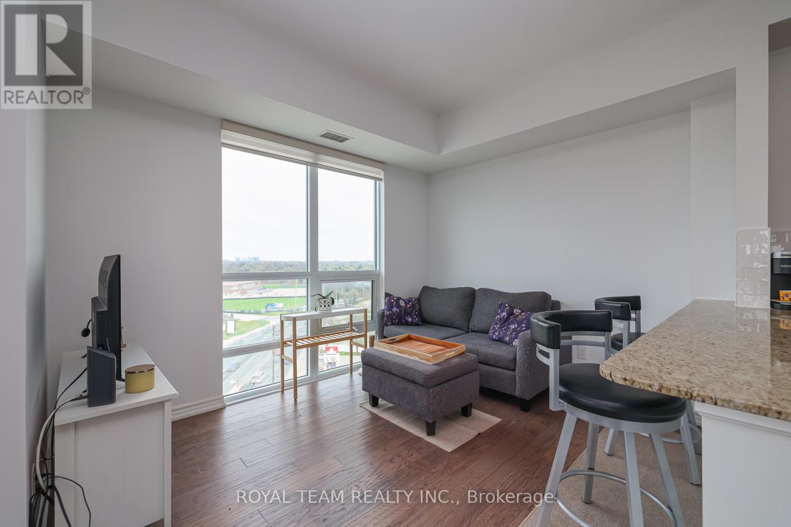 905 - 7730 Kipling Avenue, Vaughan (Vaughan Grove), Ontario  L4L 1Y9 - Photo 6 - N12128261