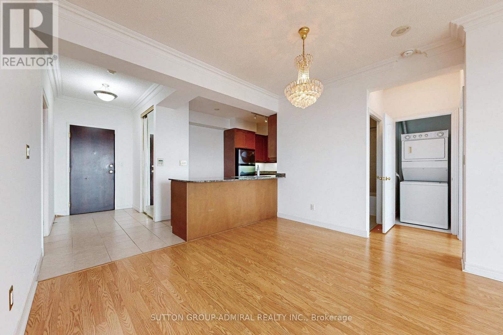 1604 - 100 Promenade Circle, Vaughan (Brownridge), Ontario  L4J 7W7 - Photo 14 - N12128279