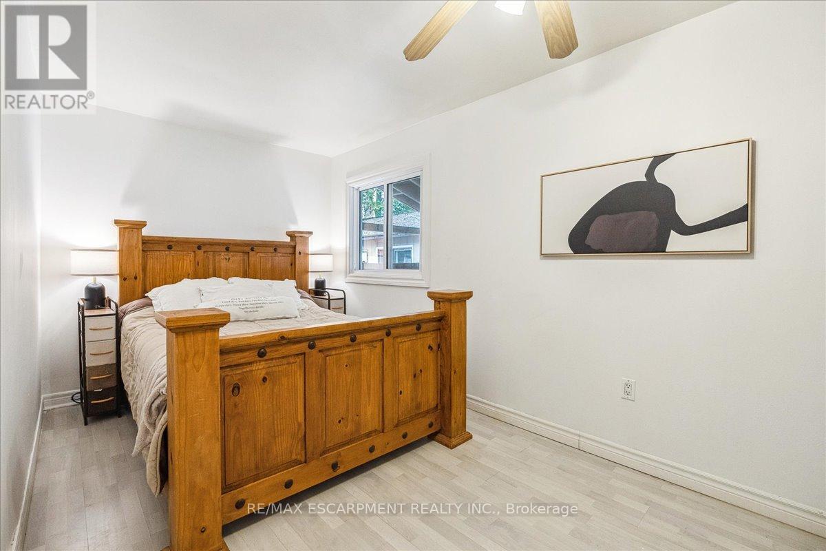 3938 Algonquin Avenue, Innisfil, Ontario  L9S 2M3 - Photo 17 - N12128302