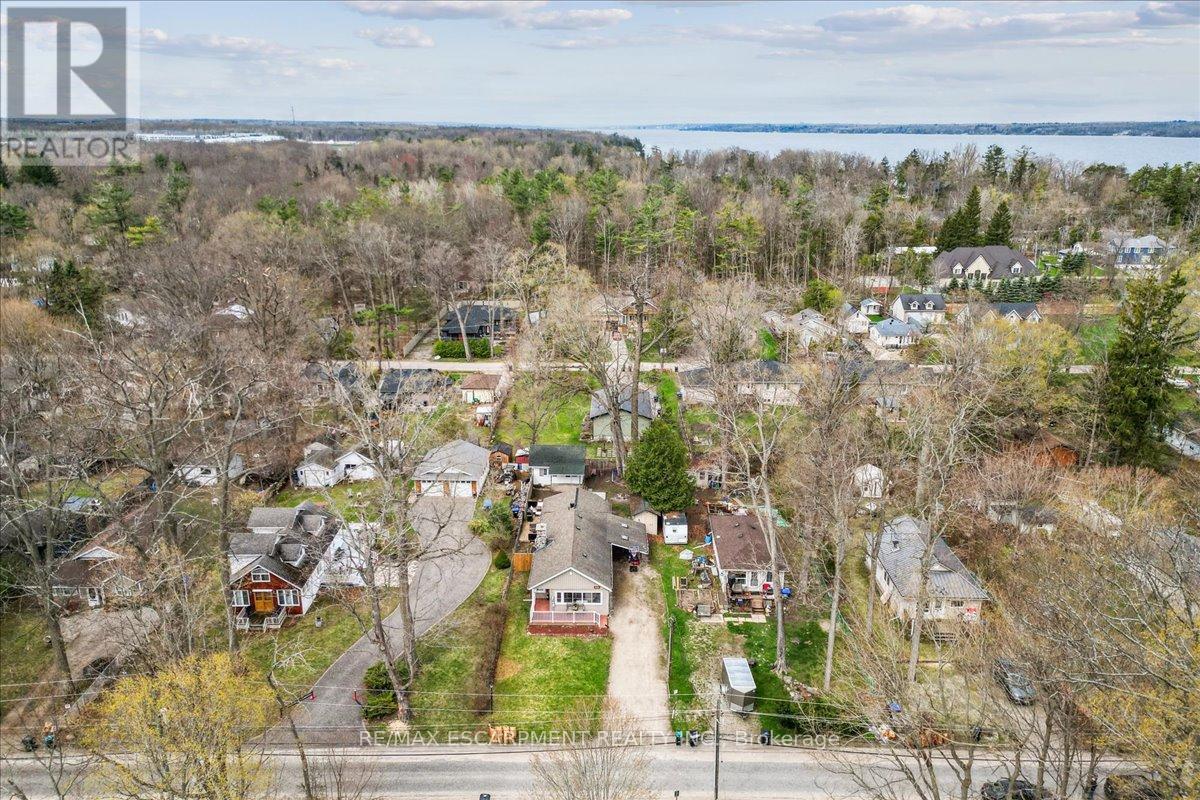 3938 Algonquin Avenue, Innisfil, Ontario  L9S 2M3 - Photo 28 - N12128302