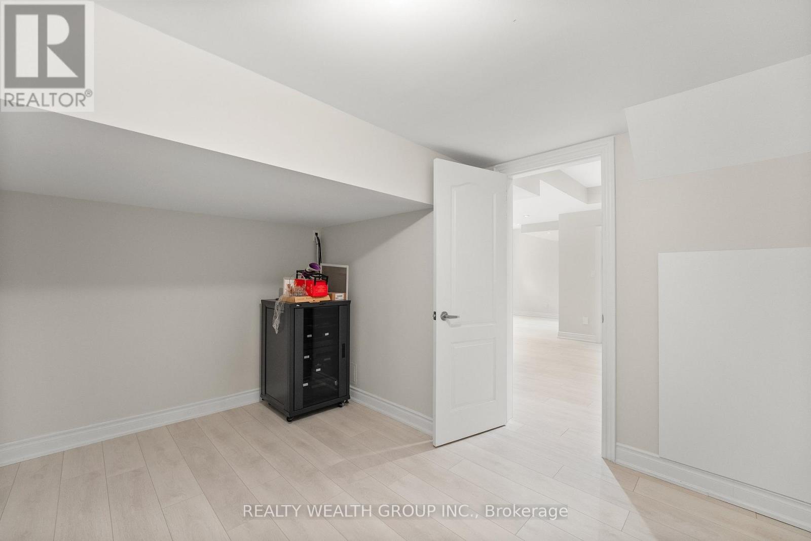 441 Marc Santi Boulevard, Vaughan, Ontario  L6A 4C9 - Photo 37 - N12128401
