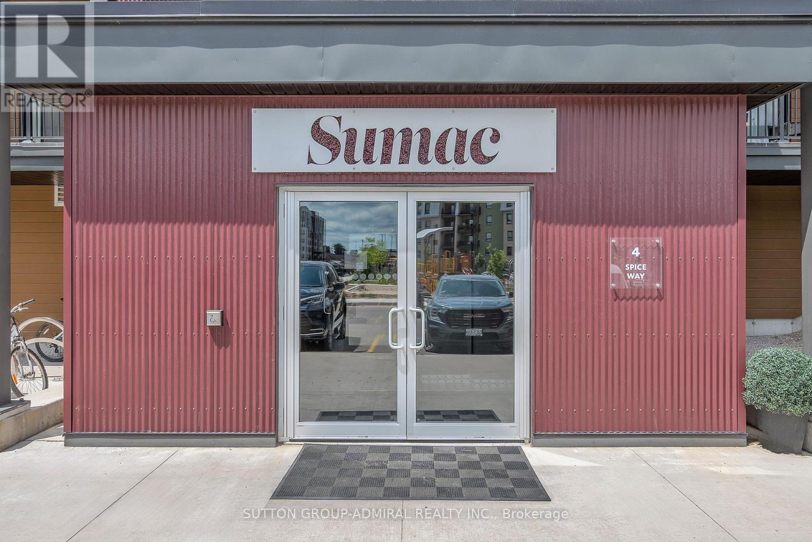 111 - 4 Spice Way, Barrie, Ontario  L9J 0M2 - Photo 2 - S12128219