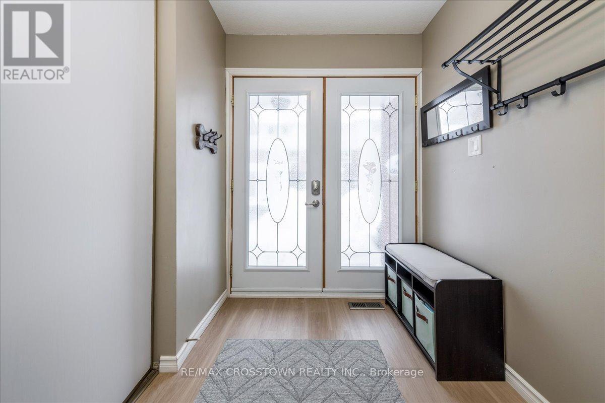 Property at 2 - 235 STEEL STREET image 3