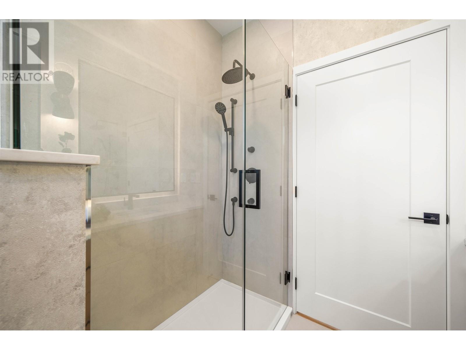 1 312 E 40th Avenue, Vancouver, British Columbia  V5W 1L9 - Photo 18 - R2998998