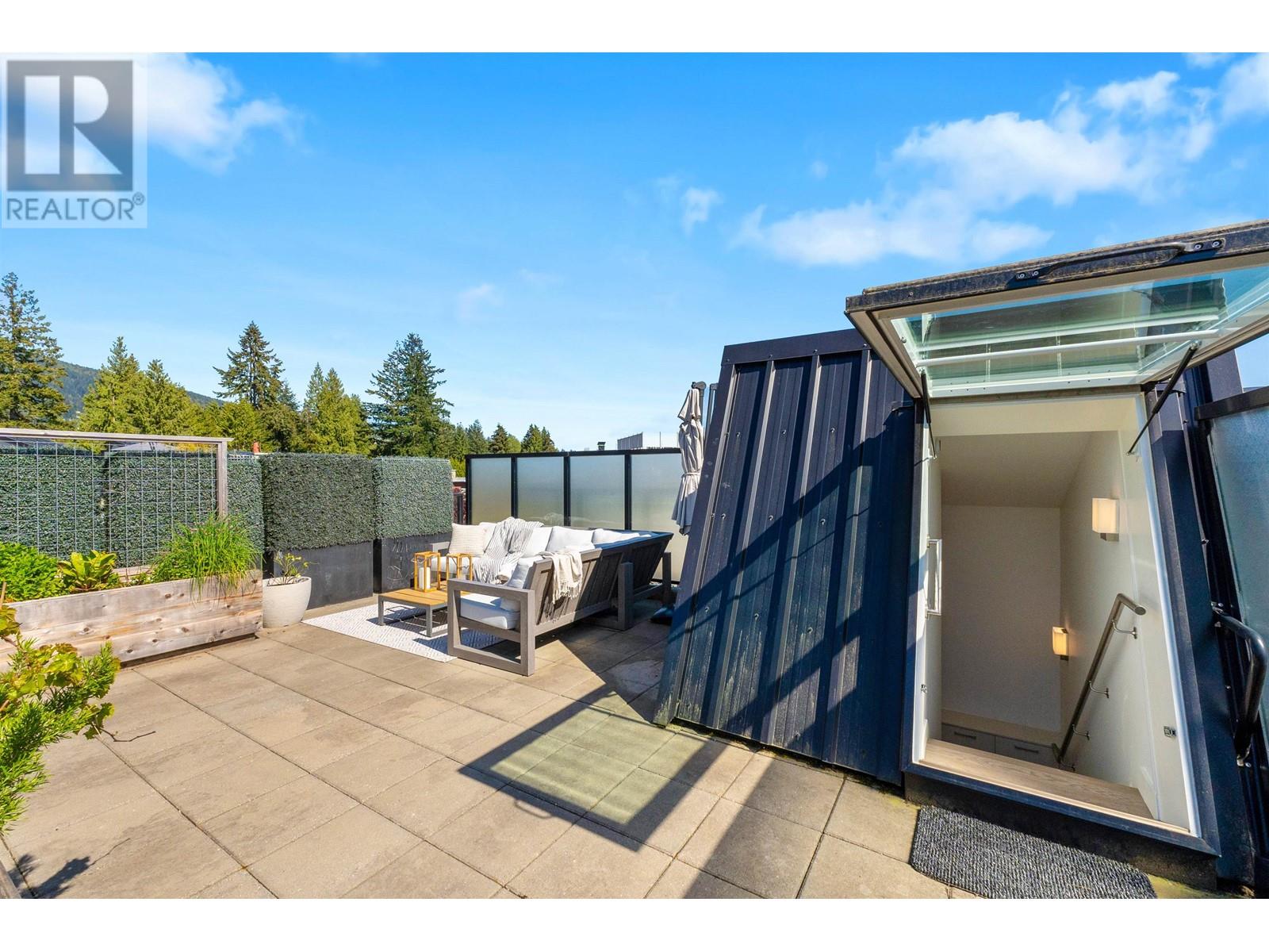 321 3220 Connaught Crescent, North Vancouver, British Columbia  V7R 0A5 - Photo 17 - R2999066