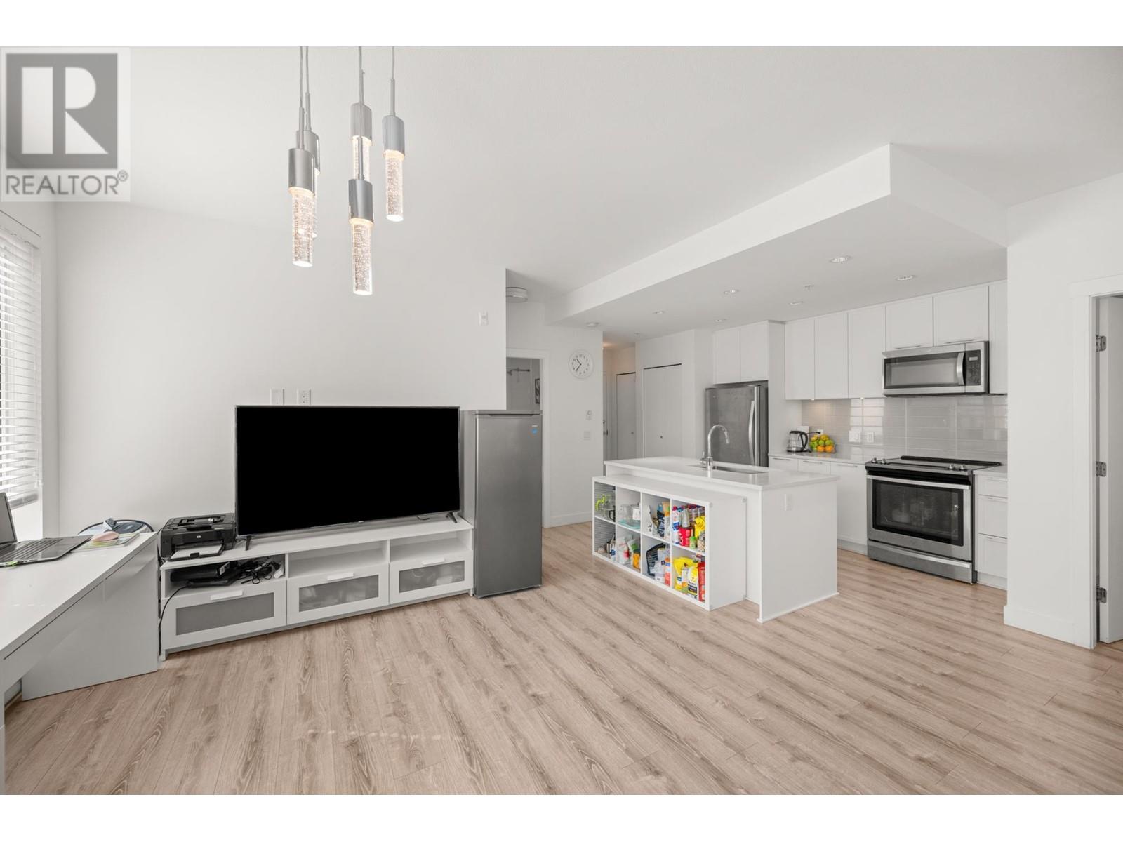 301 2382 Atkins Avenue, Port Coquitlam, British Columbia  V3C 0G7 - Photo 6 - R2999068