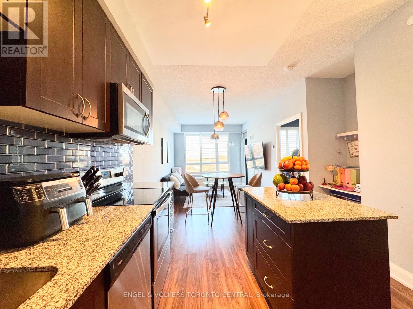 524 - 2800 Keele Street, Toronto, Ontario  M3M 2G4 - Photo 11 - W12128224