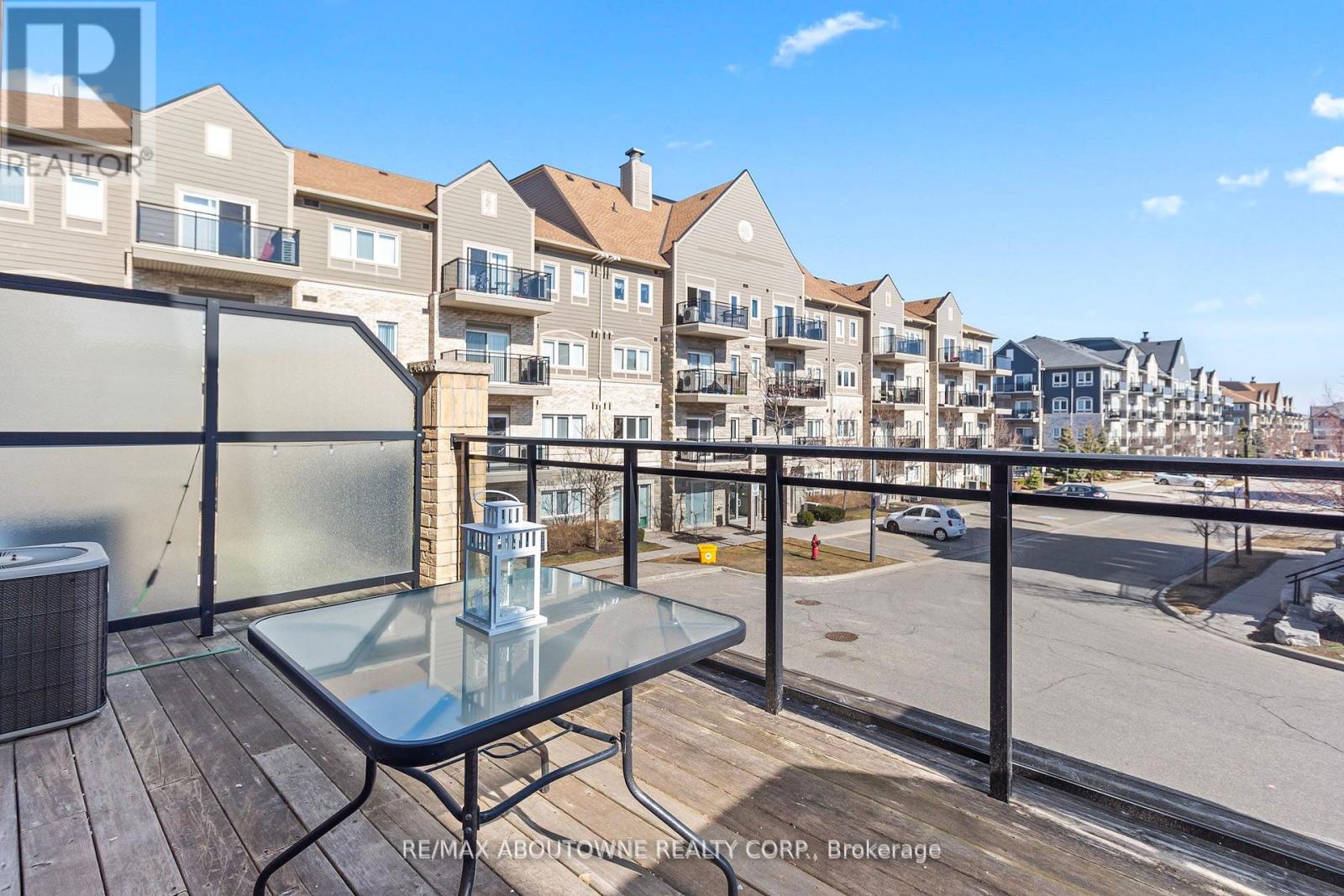 4 - 3010 Erin Centre Boulevard, Mississauga, Ontario  L5M 0P5 - Photo 9 - W12128232