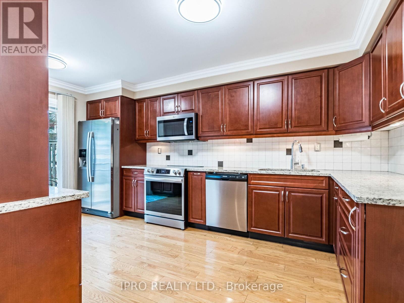 2771 Lindholm Crescent, Mississauga (Central Erin Mills), Ontario  L5M 4S1 - Photo 15 - W12128370