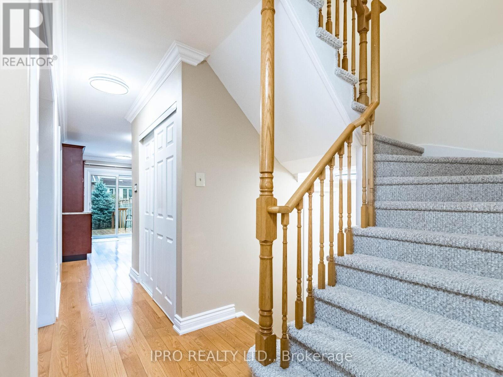 2771 Lindholm Crescent, Mississauga (Central Erin Mills), Ontario  L5M 4S1 - Photo 5 - W12128370