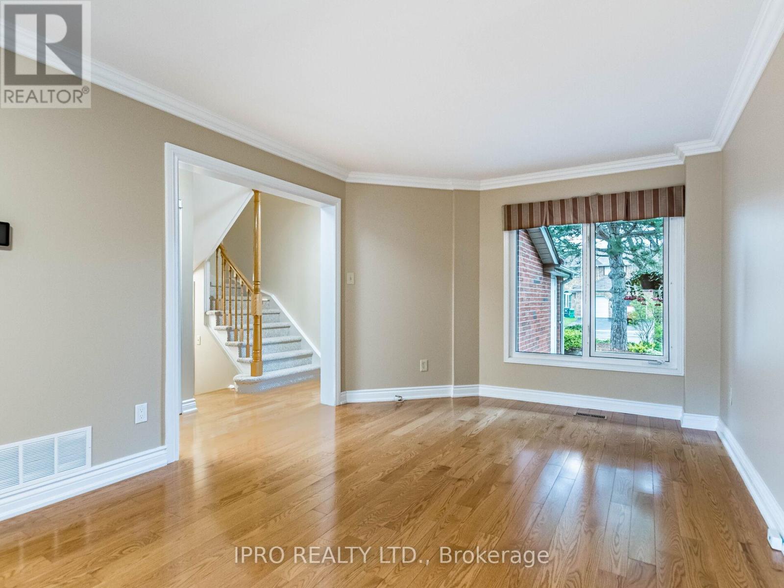 2771 Lindholm Crescent, Mississauga (Central Erin Mills), Ontario  L5M 4S1 - Photo 7 - W12128370
