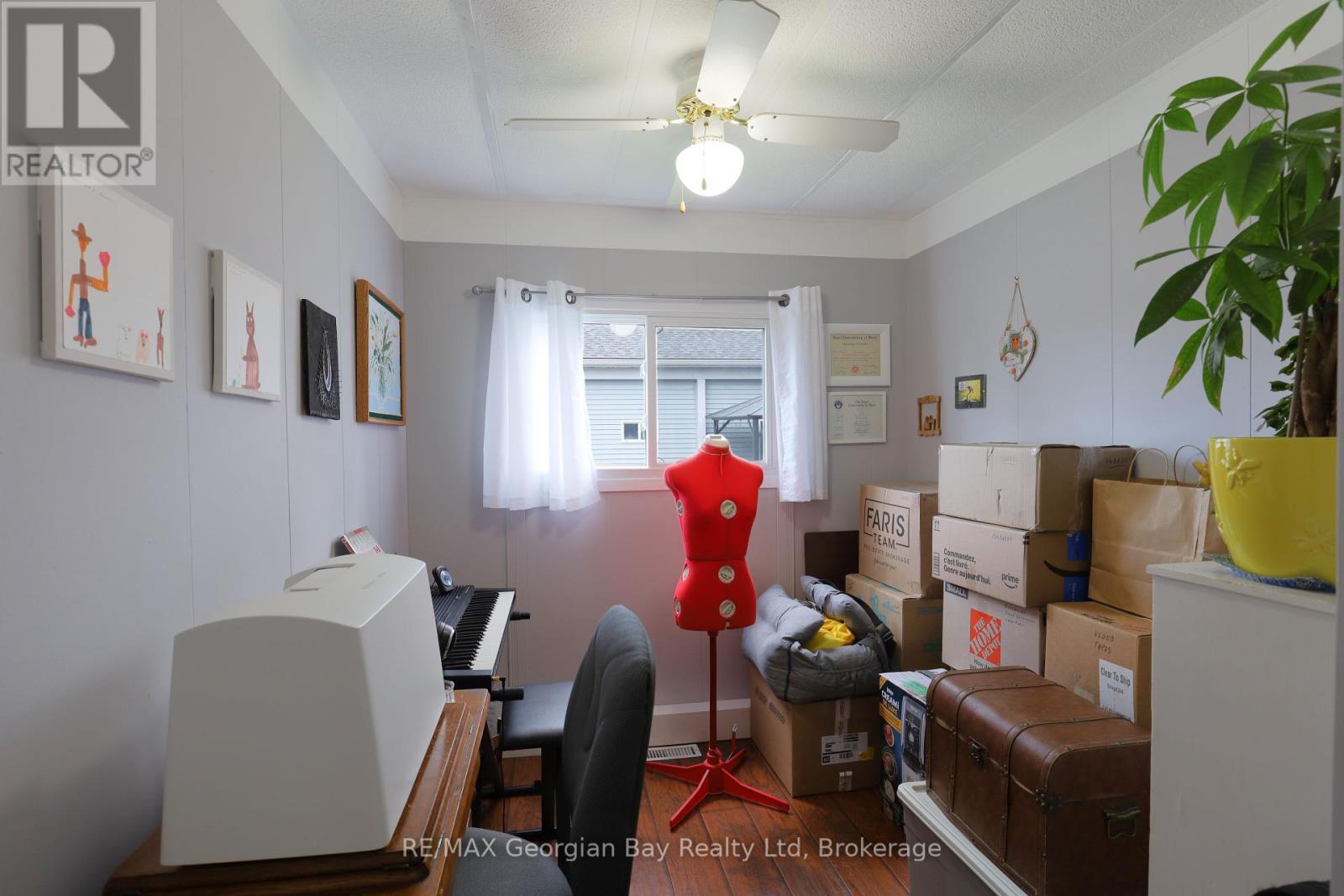 32 Northland Road, Midland, Ontario  L4R 4B5 - Photo 12 - S12128428
