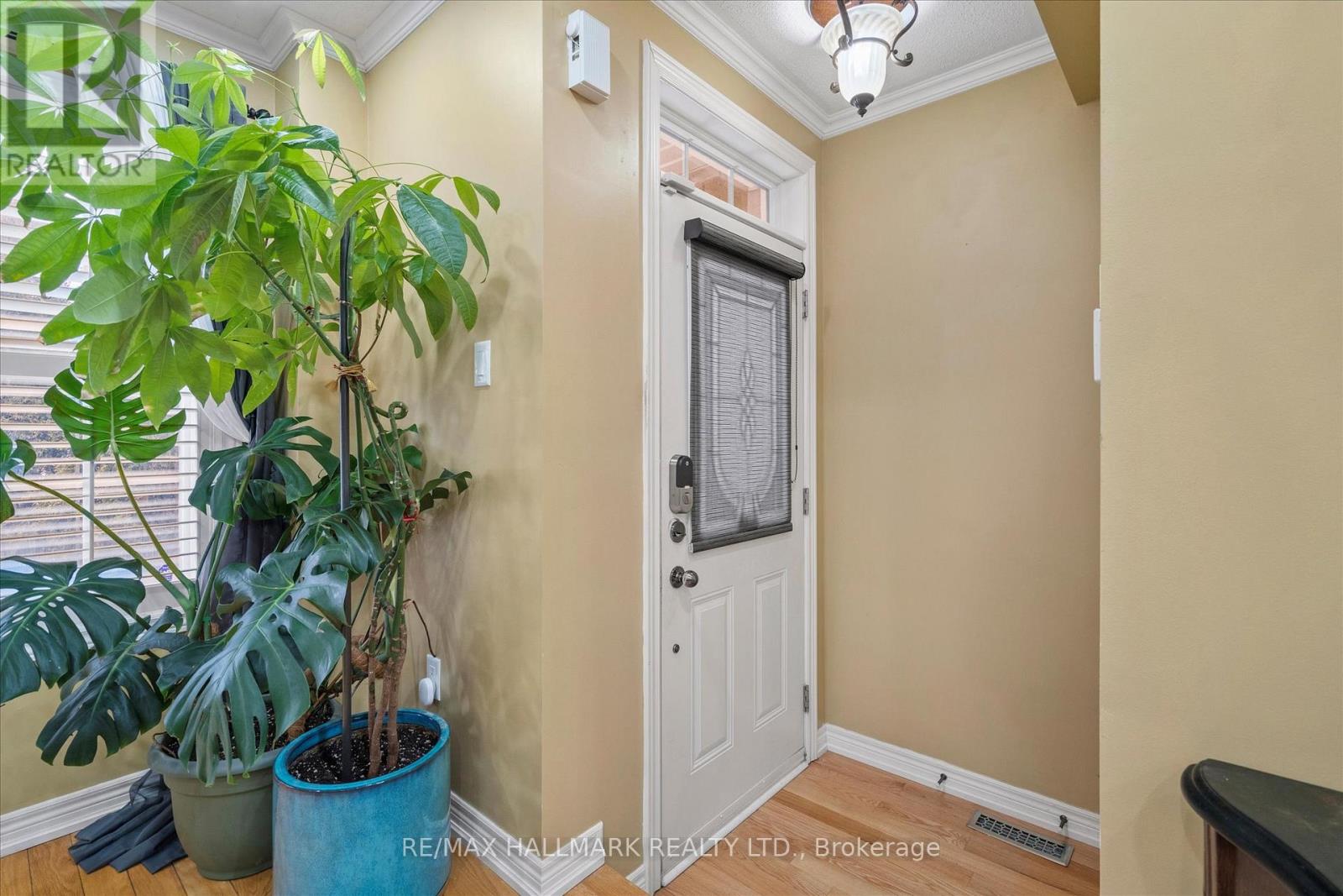 3358c Kingston Road, Toronto, Ontario  M1M 1R2 - Photo 2 - E12074078
