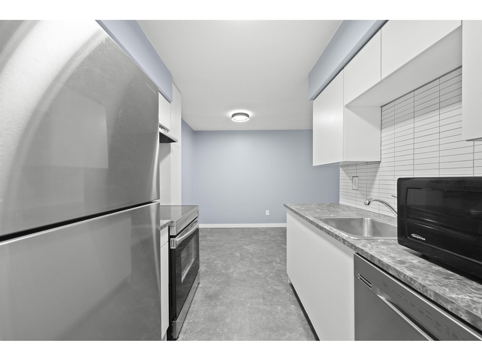 110 15238 100 Avenue, Surrey, British Columbia  V3R 7T9 - Photo 11 - R2999092