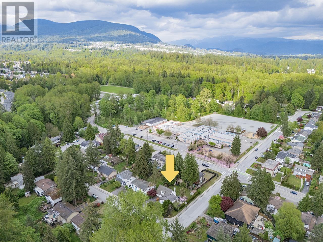 3604 Mcrae Crescent, Port Coquitlam, British Columbia  V3B 4P1 - Photo 2 - R2998985