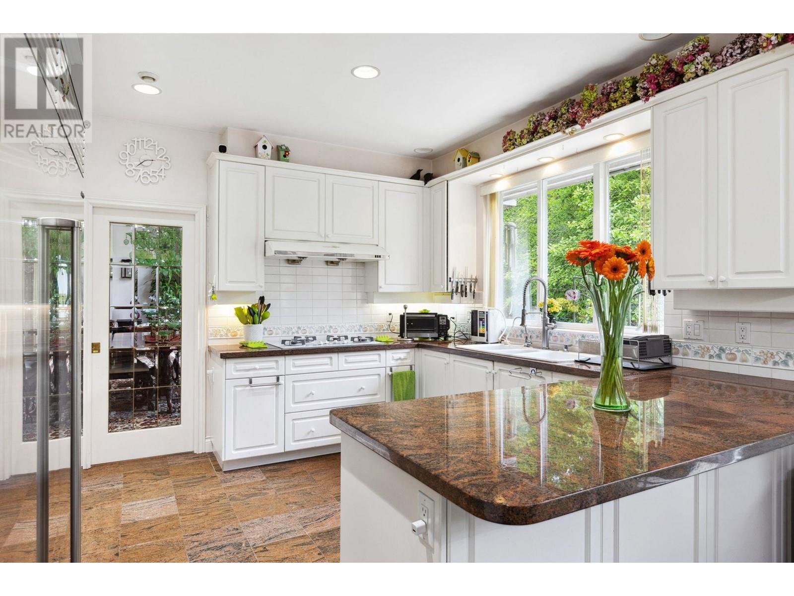 4650 Northwood Drive, West Vancouver, British Columbia  V7S 3E3 - Photo 11 - R2999000