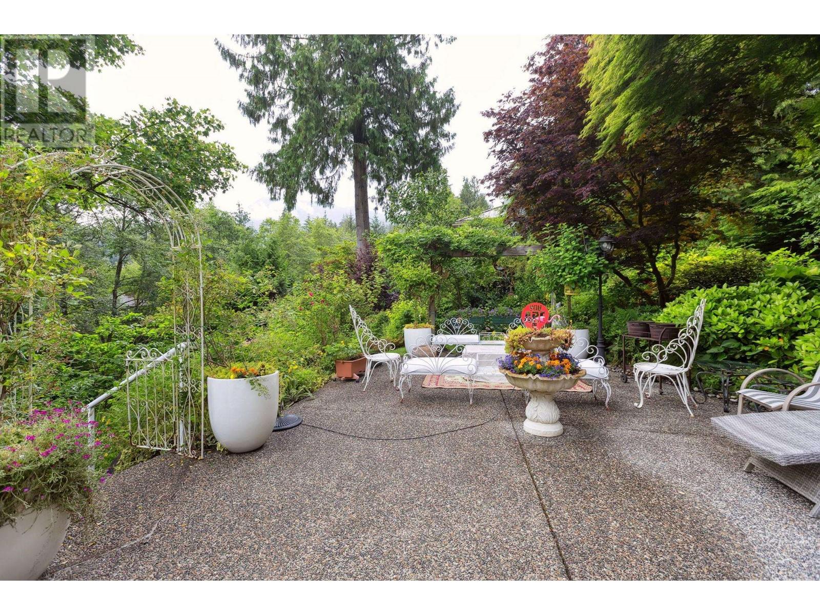 4650 Northwood Drive, West Vancouver, British Columbia  V7S 3E3 - Photo 26 - R2999000