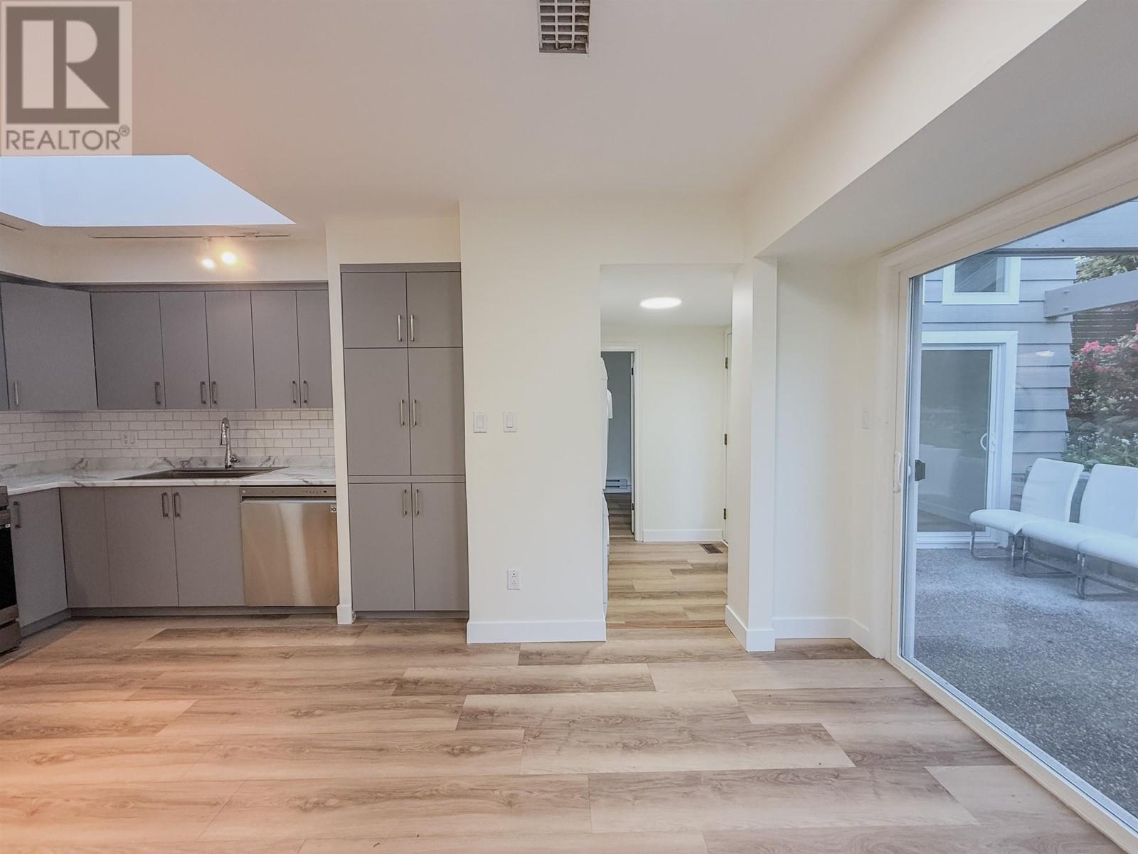 938 Leovista Avenue, North Vancouver, British Columbia  V7R 1R2 - Photo 25 - R2999069