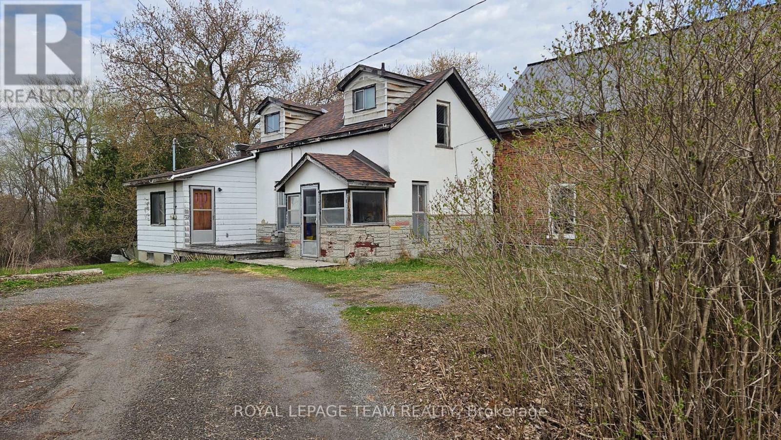 279 WATER STREET, Mississippi Mills, Ontario