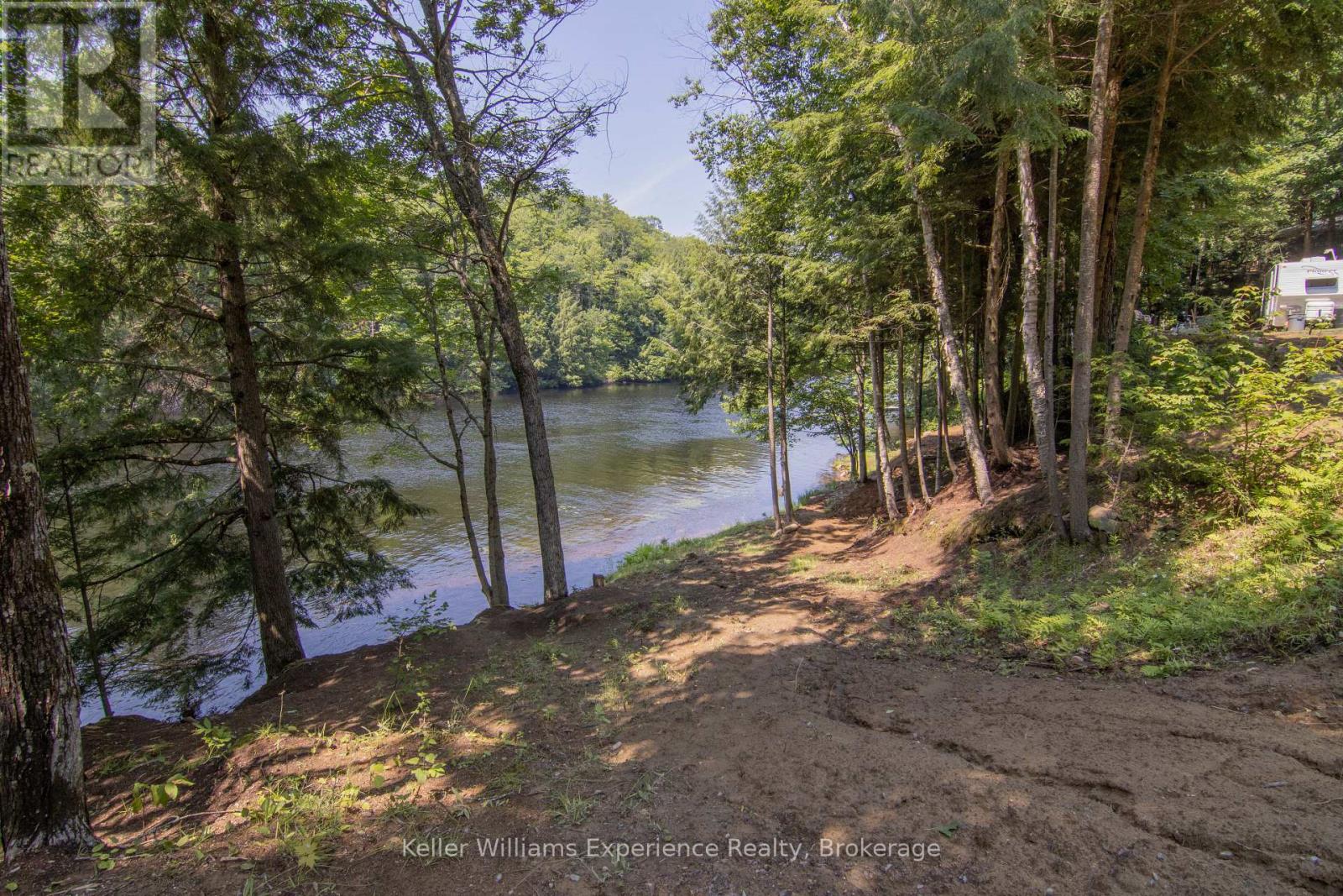 1065 Rocky Narrows Rd Pvt Road, Bracebridge, Ontario  P1L 1X1 - Photo 18 - X12128413