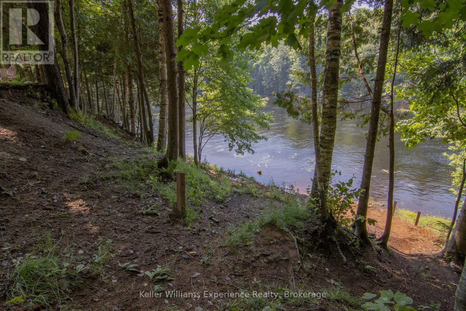 1065 Rocky Narrows Rd Pvt Road, Bracebridge, Ontario  P1L 1X1 - Photo 22 - X12128413