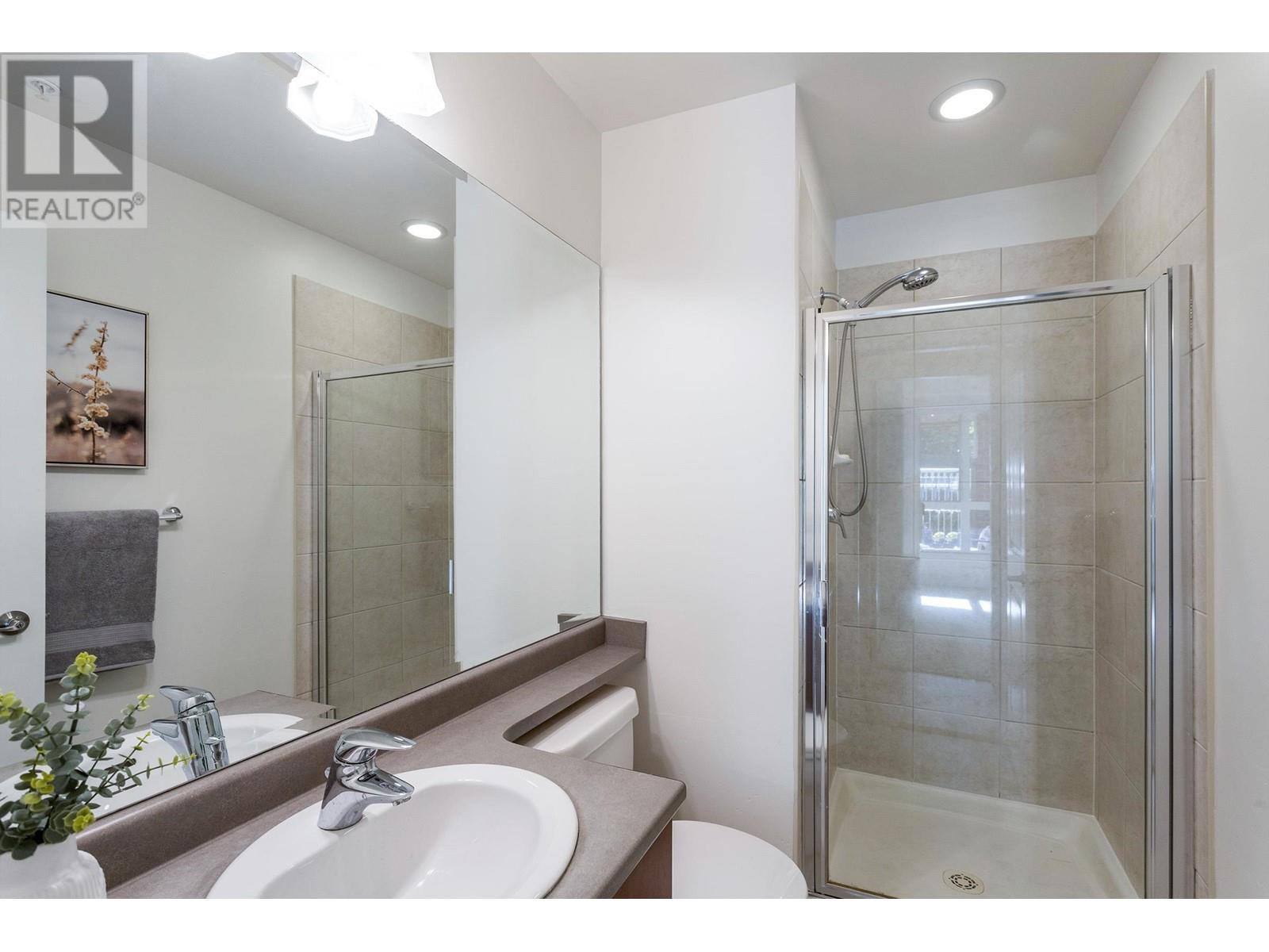 205 14 E Royal Avenue, New Westminster, British Columbia  V3L 5W5 - Photo 21 - R2996547