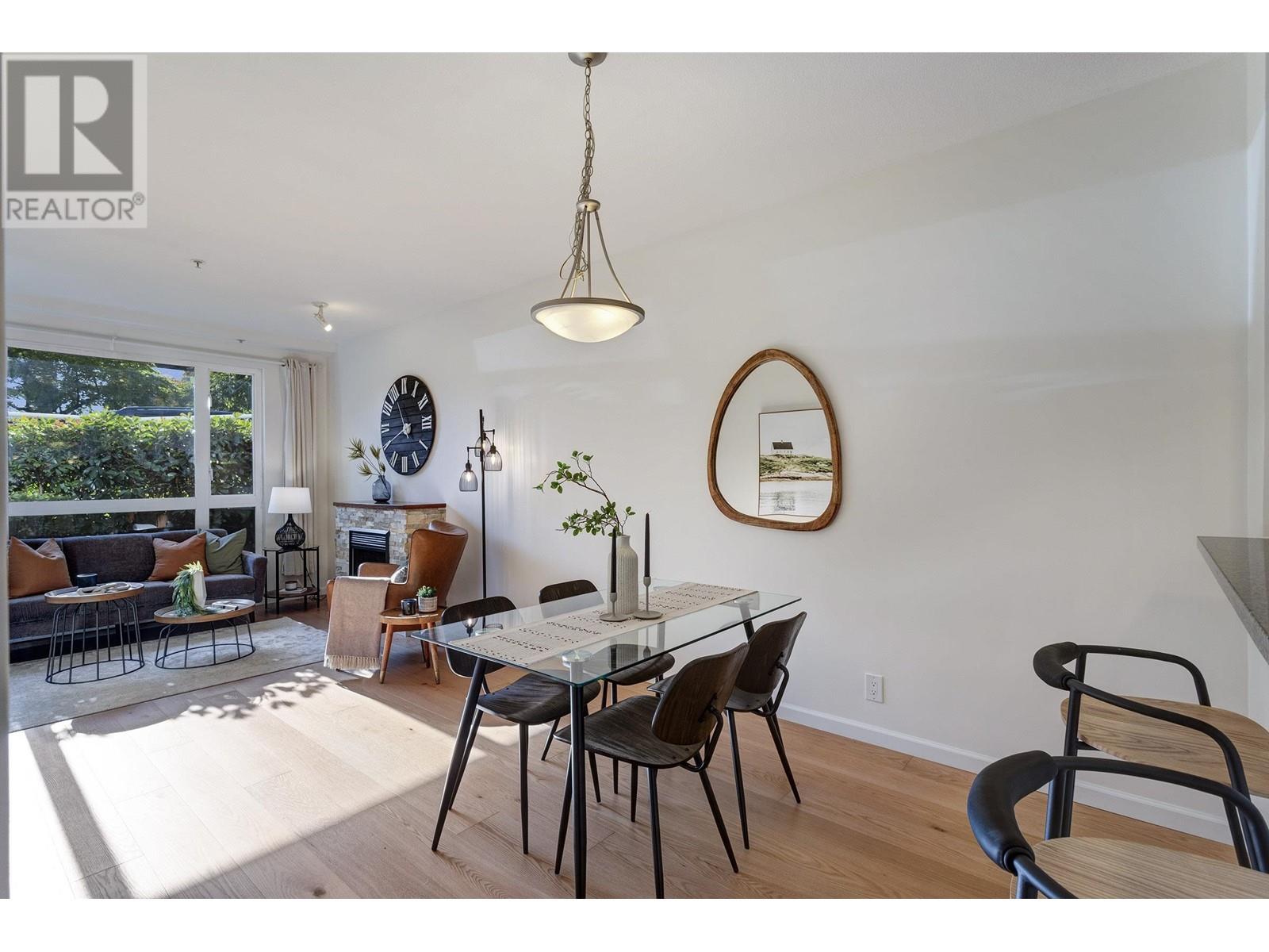 205 14 E Royal Avenue, New Westminster, British Columbia  V3L 5W5 - Photo 3 - R2996547