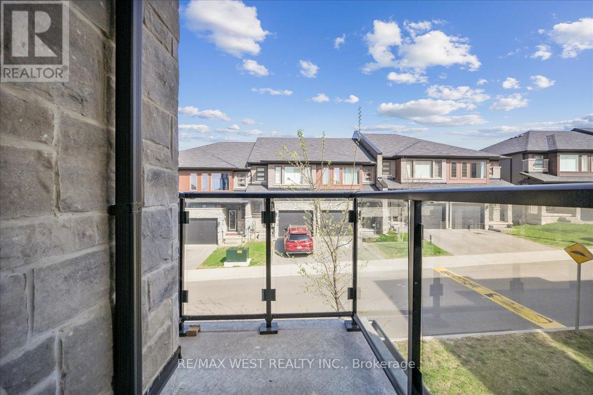 65 - 30 Times Square Boulevard, Hamilton, Ontario  L8J 0M1 - Photo 9 - X12128271