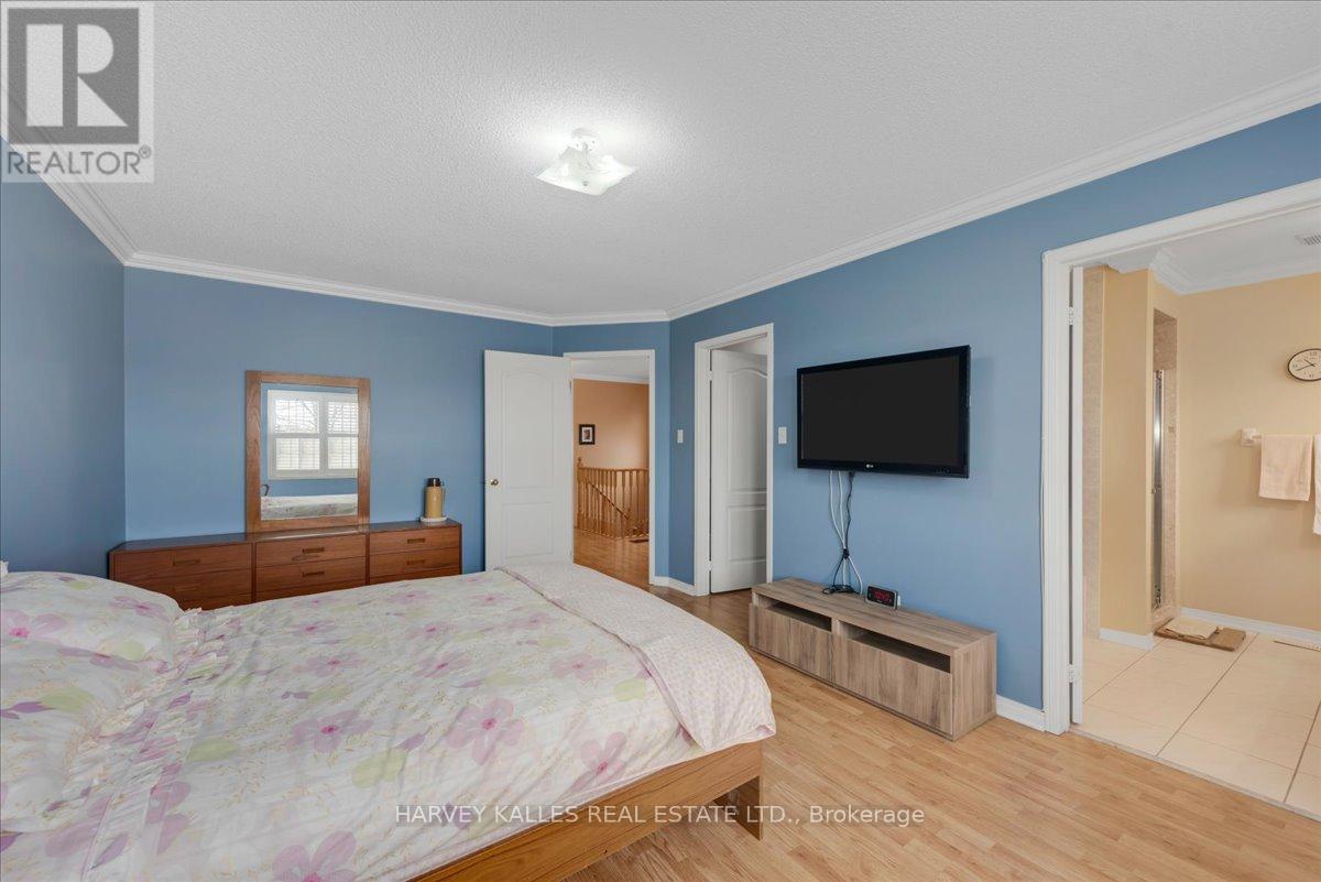 98 Trudelle Crescent, Brampton (Fletcher's Meadow), Ontario  L7A 2Z3 - Photo 30 - W12128151